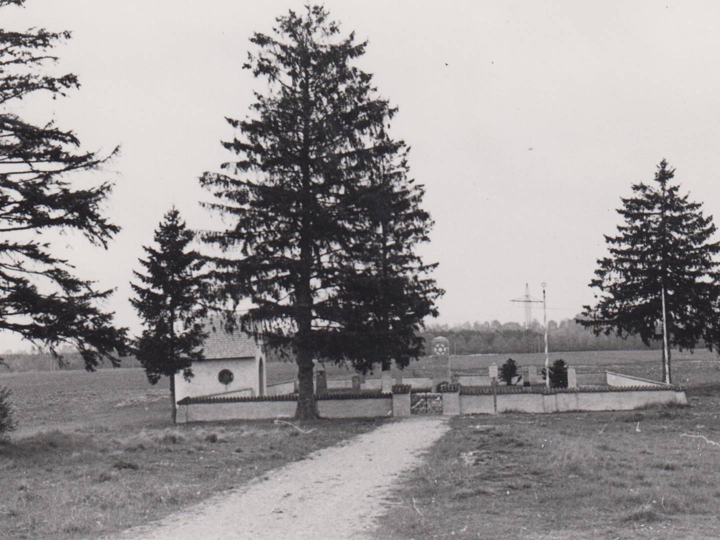 Gelände des KZ-Friedhofs Landsberg am Lech 1950.