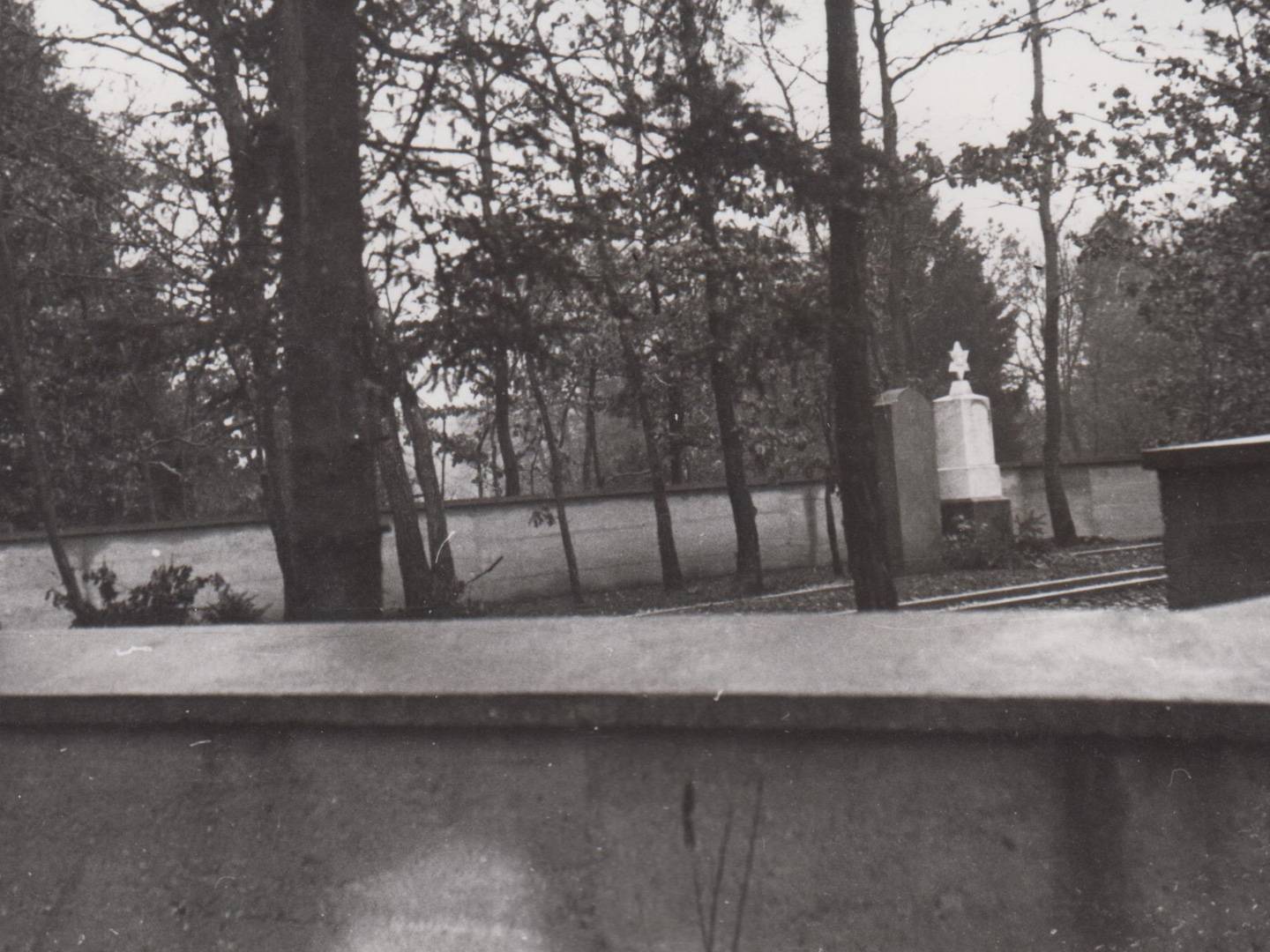 KZ-Friedhof in Utting 1950.