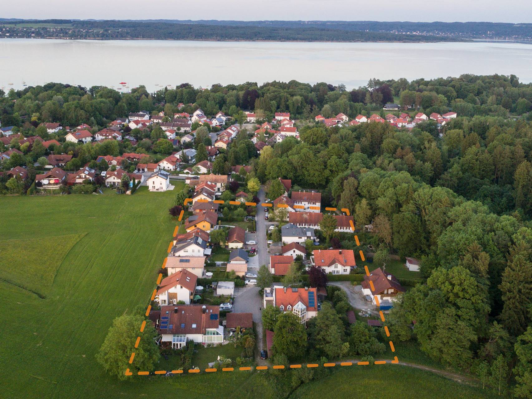 Grenzlinien des ehemaligen KZ-Lagers Kaufering X.